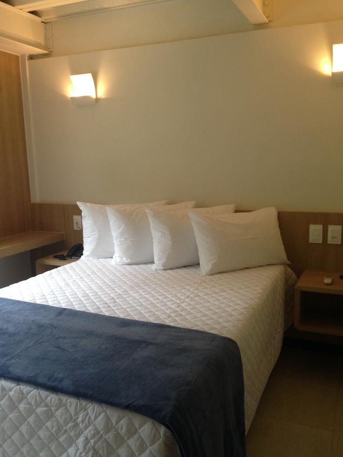 Hotel Cotoches Abre Campo Bilik gambar